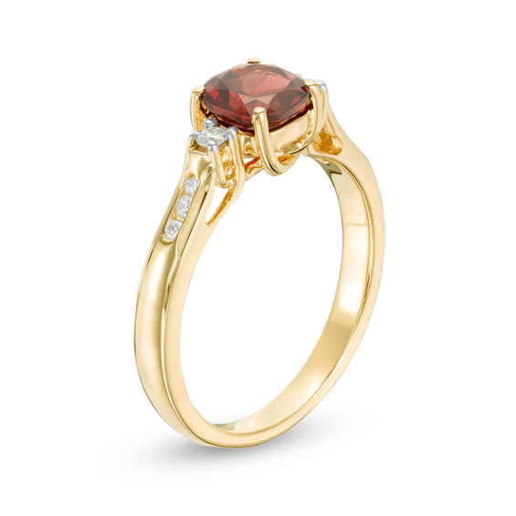 6.0mm Cushion-Cut Garnet and 1/8 CT. T.w. Diamond Ring in 10K Gold