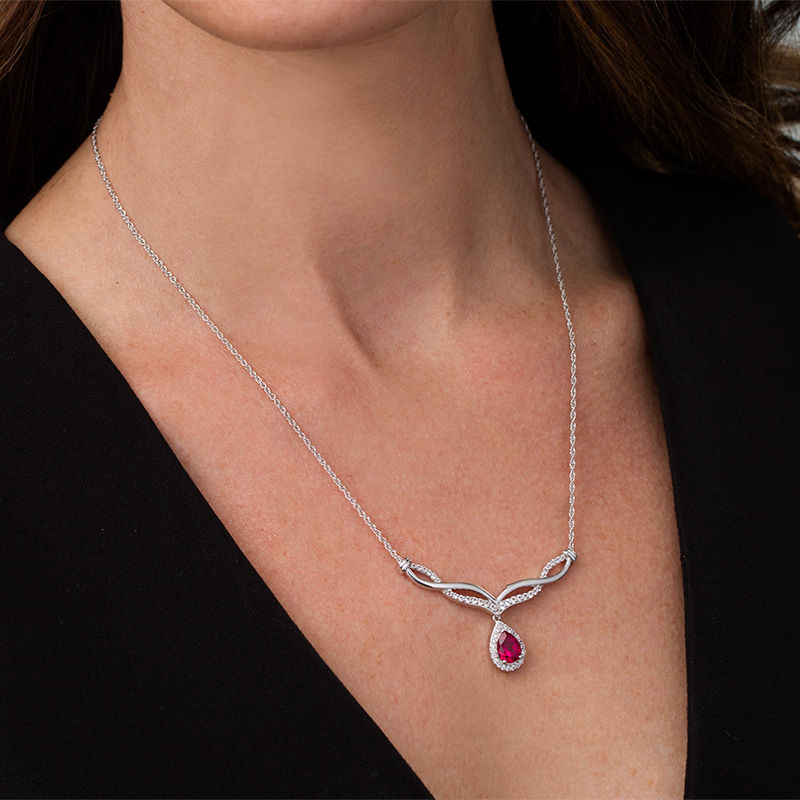 Exquisite Ruby Gemstone Necklace with Gold Chain