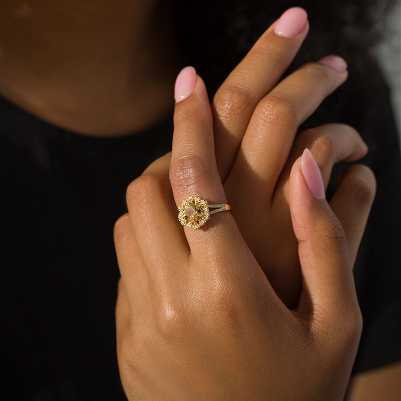 Main Image 3 of 7.0mm Yellow Beryl and 1/4 CT. T.W. Diamond Flower Frame Vintage-Style Ring in 14K Gold