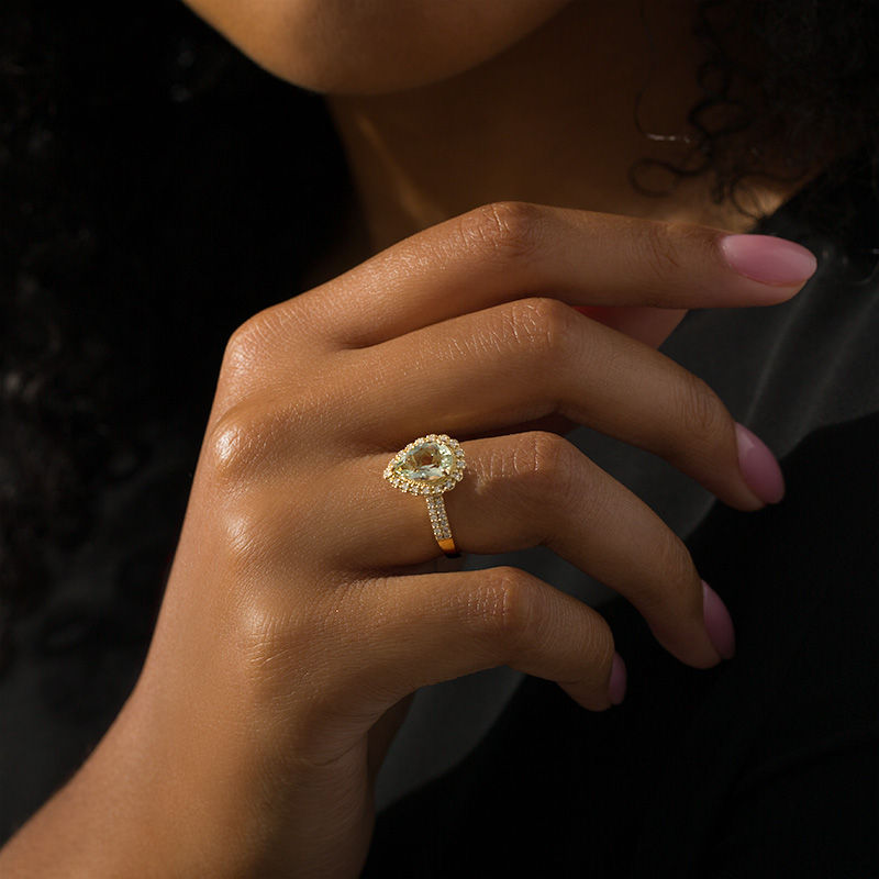 Main Image 3 of Pear-Shaped Green Quartz and 1/3 CT. T.W. Diamond Scallop Frame Vintage-Style Ring in 14K Gold