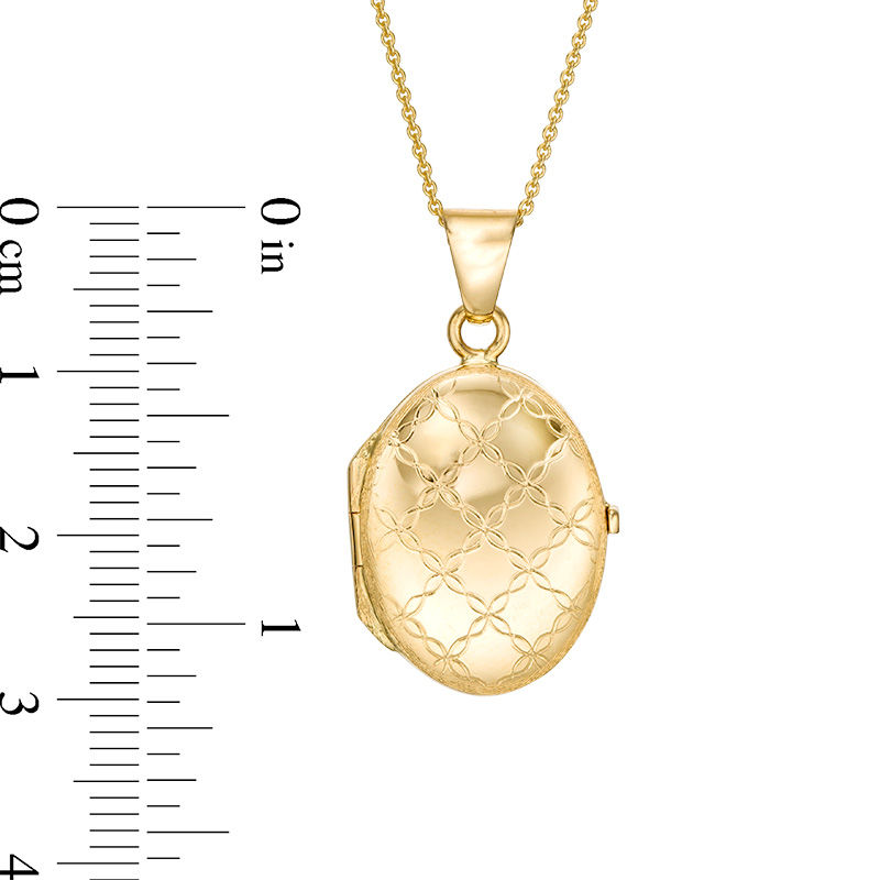 Diamond-Cut Floral Lattice Pattern Oval Locket in 10K Gold