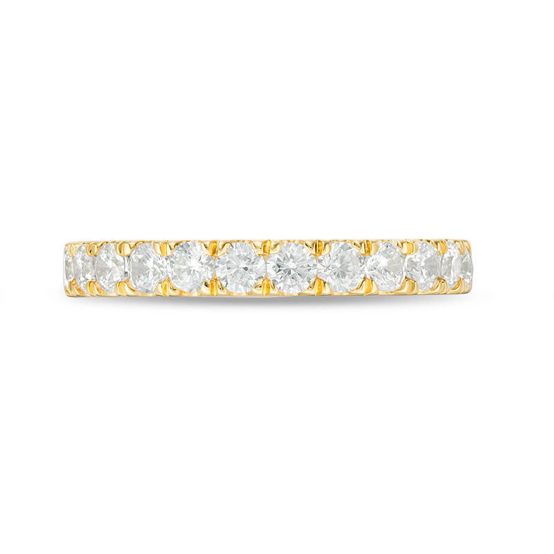 Main Image 4 of 7/8 CT. T.W. Diamond Wedding Band in 10K Gold
