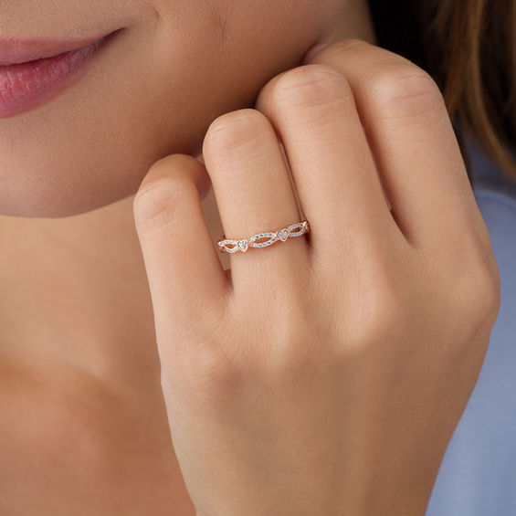 1/4 CT. T.w. Diamond Alternating Heart Stackable Band in 10K Rose Gold