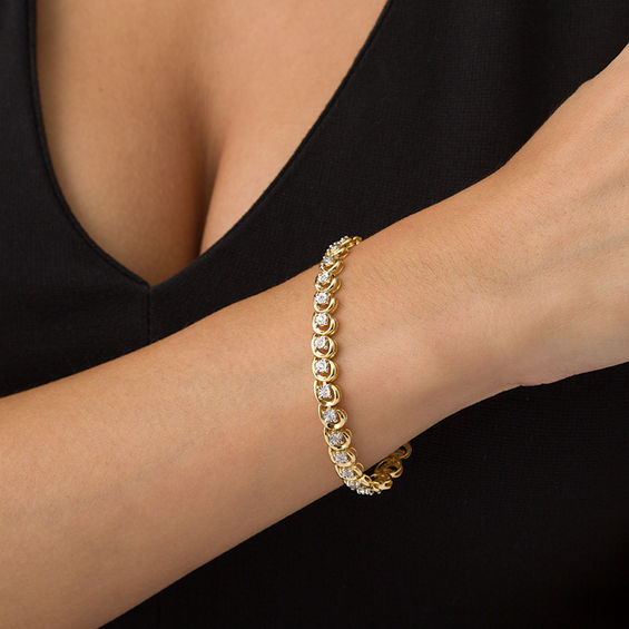1/2 CT. T.w. Diamond Tennis Bracelet in 10K Gold