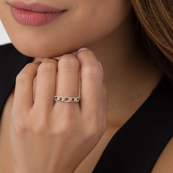 1/10 CT. T.w. Diamond Chain Link Band in 10K Rose Gold