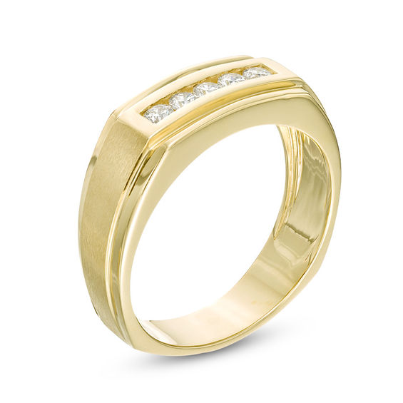 1/4 CT. T.w. Diamond Five Stone Step Edge Wedding Band in 10K Gold
