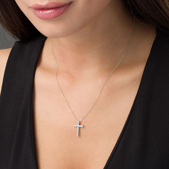 1/6 CT. T.W. Certified Diamond Cross Pendant in 14K White Gold (I/I1) 1/6 CT. T.W. Certified Diamond Cross Pendant in 14K White Gold (I/I1)