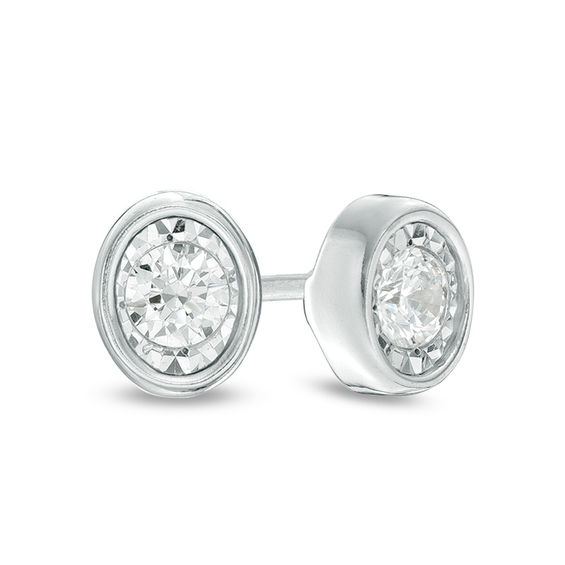 1/6 CT. T.W. Diamond Solitaire Oval-Shaped Stud Earrings in 10K White Gold 1/6 CT. T.W. Diamond Solitaire Oval-Shaped Stud Earrings in 10K White Gold