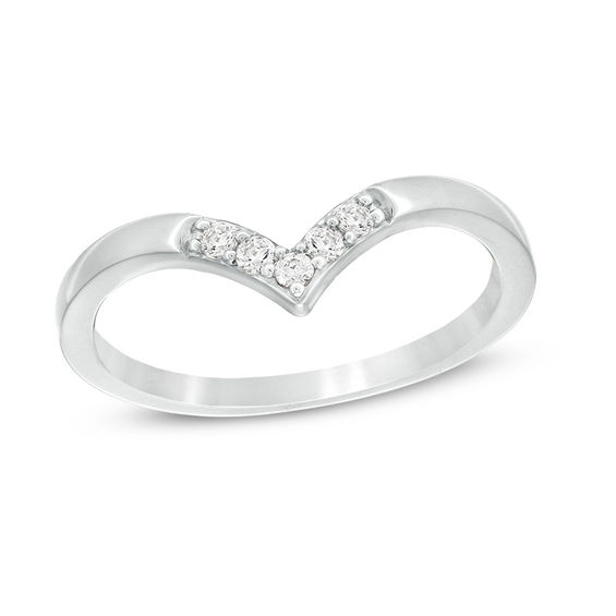 1/10 CT. T.w. Diamond Five Stone Chevron Anniversary Band in 10K White Gold