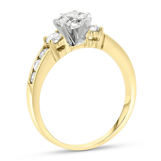 1 CT. T.w. Pear-Shaped Diamond Three Stone Engagement Ring in 14K Gold (J/Si2)