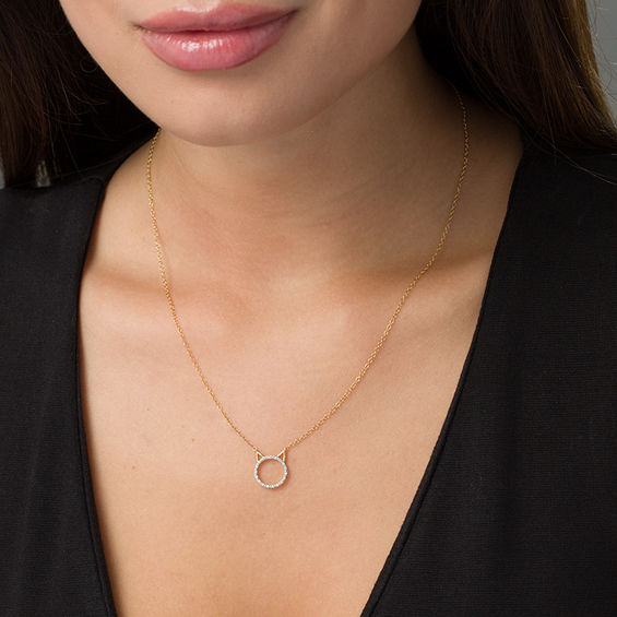 1/20 CT. T.w. Diamond Cat Necklace in 10K Gold