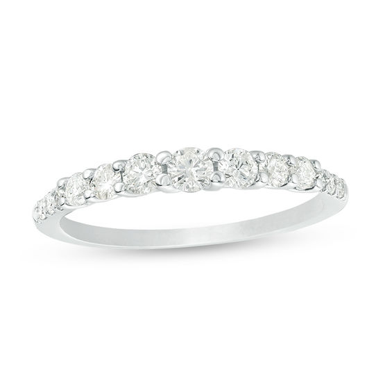 1/2 CT. T.w. Diamond Graduated Anniversary Band in 14K Gold