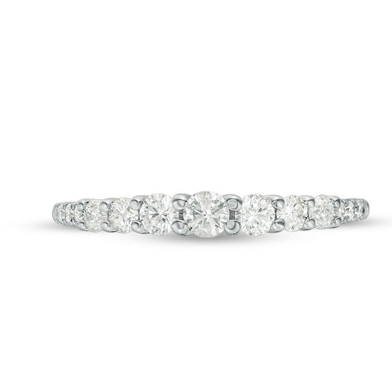 1/2 CT. T.w. Diamond Graduated Anniversary Band in 14K Gold
