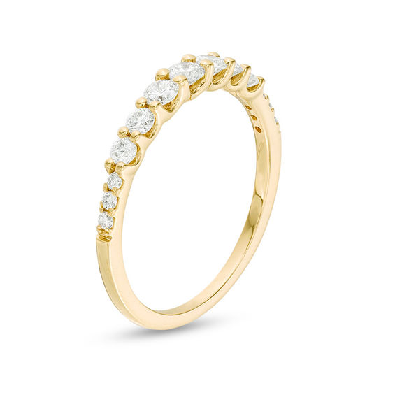 1/2 CT. T.w. Diamond Graduated Anniversary Band in 14K Gold