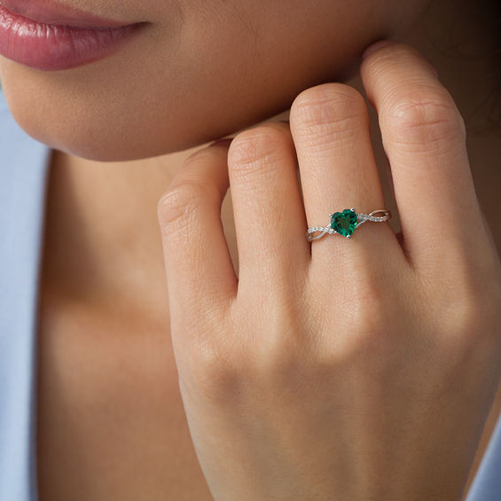 6.0mm Heart-Shaped Lab-Created Emerald and 1/20 CT. T.w. Diamond Twist Shank Ring in 10K White Gold