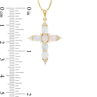 Pointed Cross Pendant in 14K Gold 
