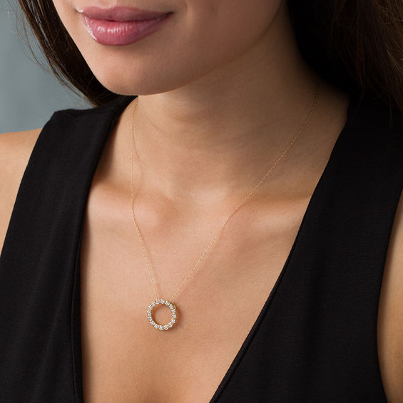 1/2 CT. T.w. Diamond Collar Open Circle Pendant in 10K Gold