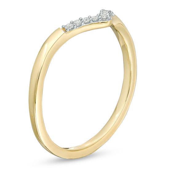 1/20 CT. T.w. Diamond Chevron Band in 10K Gold