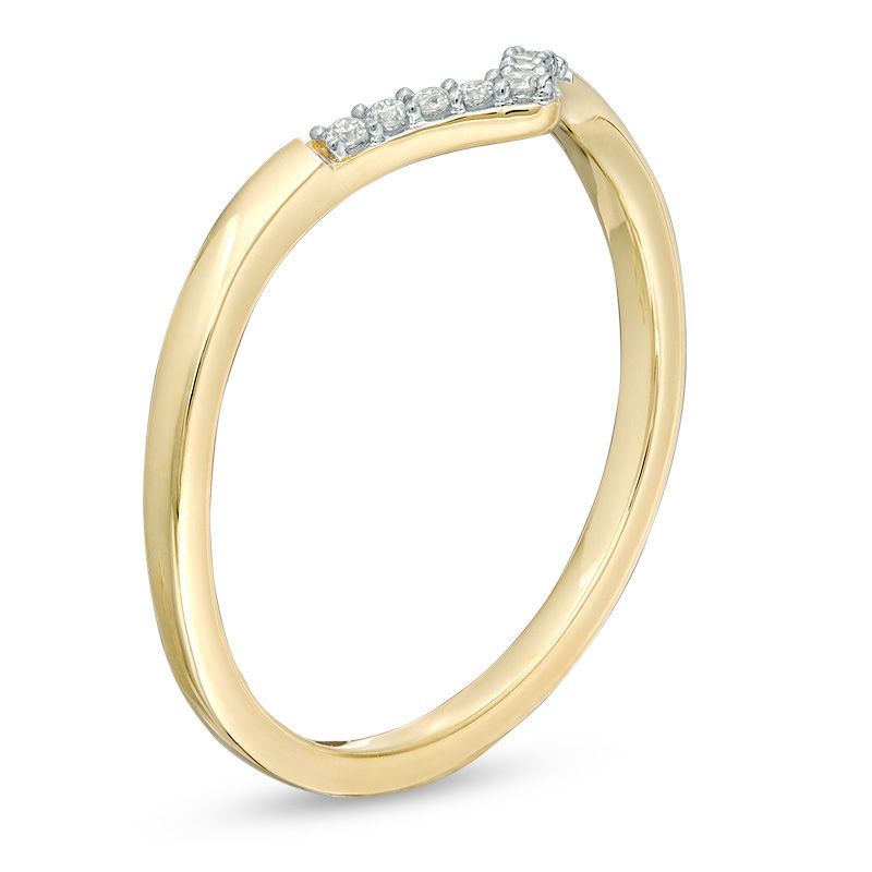 Main Image 3 of 1/20 CT. T.W. Diamond Chevron Band in 10K Gold