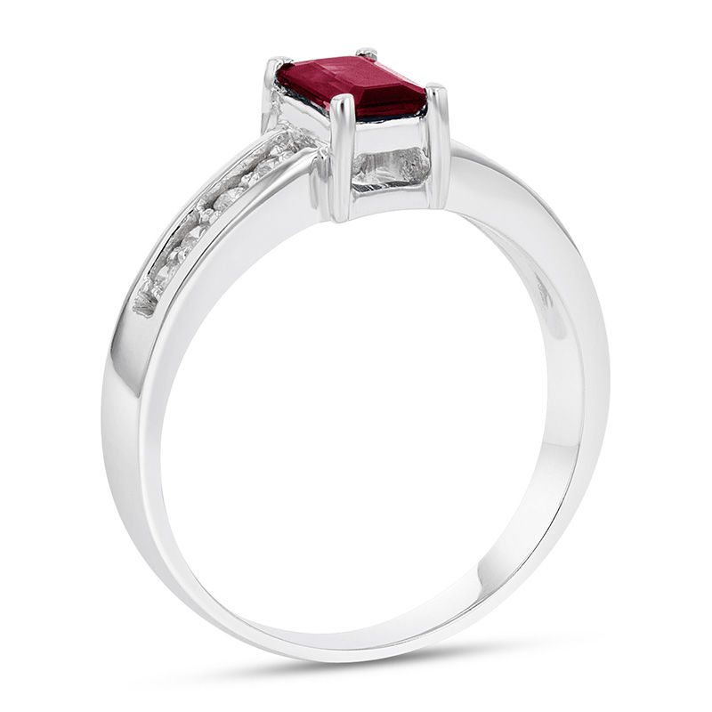 Ruby and Diamond Kentucky Cluster Ring with Filigree Sides in 10k Yell –  The Castle Jewelry