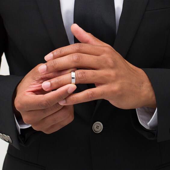 1/6 CT. Diamond Solitaire Wedding Band in Platinum