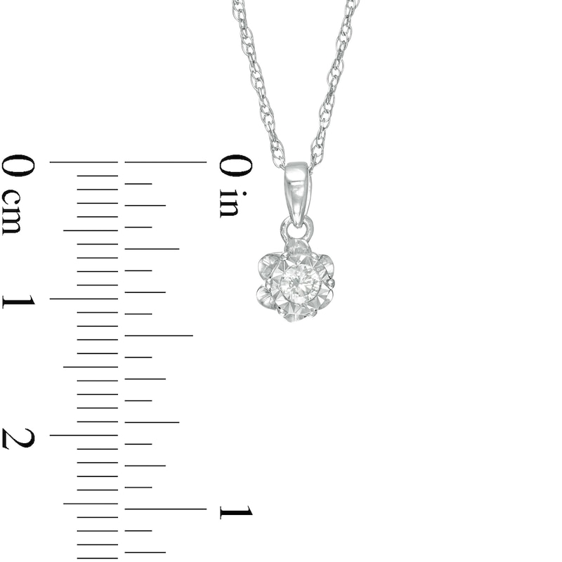 1/15 CT. Diamond Solitaire Flower Pendant in Sterling Silver (J/I3)