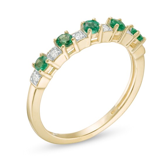Alternating Emerald and 1/15 CT. T.w. Diamond Five Stone Band 10K Gold