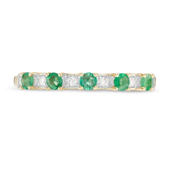 Alternating Emerald and 1/15 CT. T.w. Diamond Five Stone Band 10K Gold