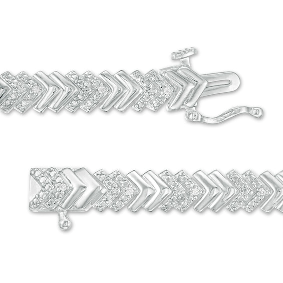 1/10 CT. T.w. Diamond Chevron Bracelet in Sterling Silver - 7.25"