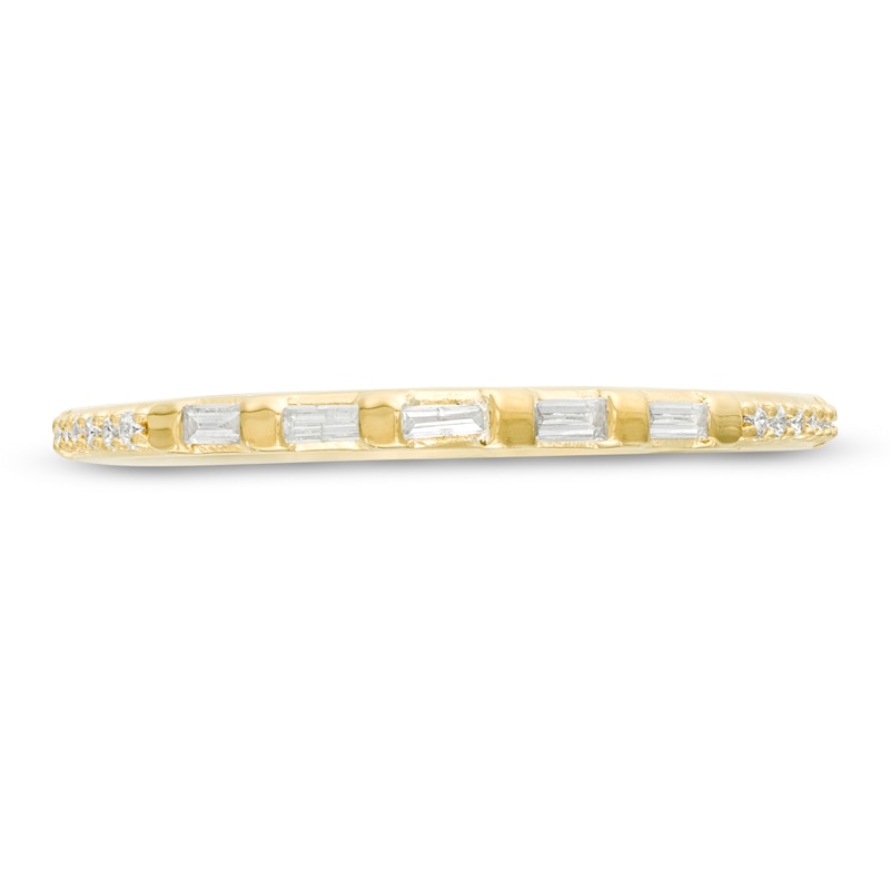 Main Image 4 of 1/8 CT. T.W. Baguette and Round Diamond Anniversary Band in 10K Gold