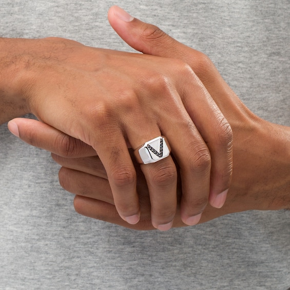Vera Wang Men 1/5 CT. T.w. Black Diamond "V" Bevelled Edge Signet Ring in Sterling Silver