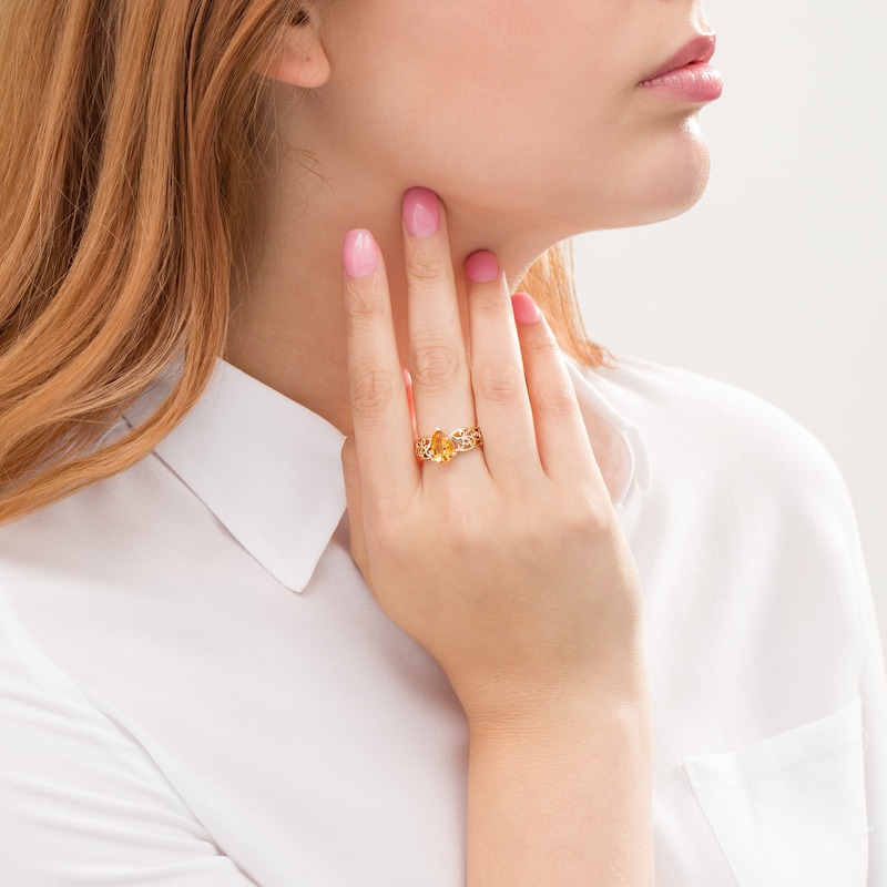 Pear-Shaped Citrine Wide Filigree Ring in 10K Gold