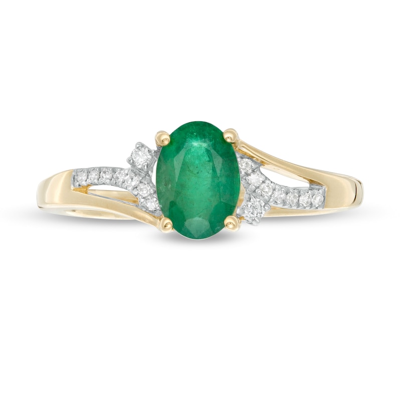 Main Image 4 of Oval Emerald and 1/20 CT. T.W. Diamond Vintage-Style Split Shank Ring in 10K Gold