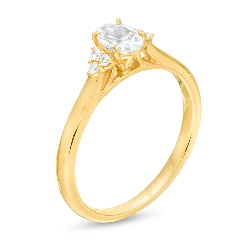 Main Image 3 of 5/8 CT. T.W. Oval Diamond Tri-Sides Engagement Ring in 14K Gold