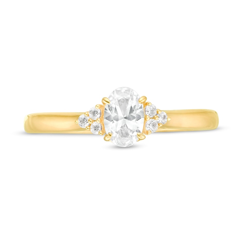 Main Image 4 of 5/8 CT. T.W. Oval Diamond Tri-Sides Engagement Ring in 14K Gold