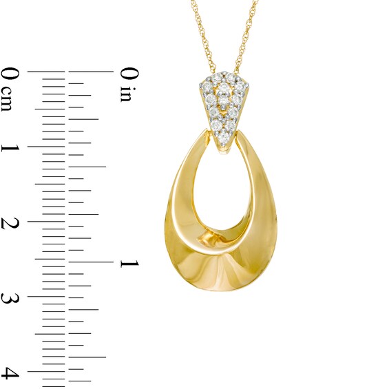 1/4 CT. T.w. Diamond Doorknocker Pendant in 10K Gold