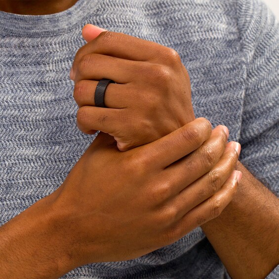 8.0mm Wood Grain Textured Wedding Band in Black IP Tantalum - Size 10