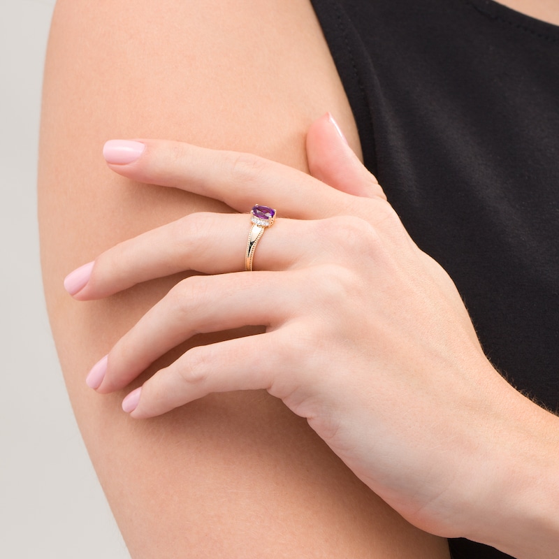 Main Image 2 of Oval Amethyst and 1/20 CT. T.W. Diamond Collar Frame Vintage-Style Ring in 10K Gold