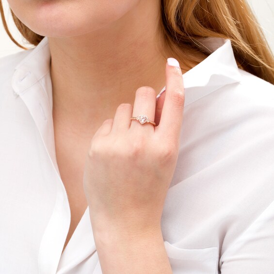 5.0mm Heart-Shaped Morganite and 1/6 CT. T.w. Diamond Ring in 10K Rose Gold
