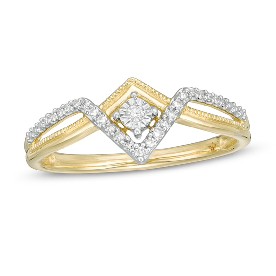 Wonder Woman⢠Collection 1/10 CT. T.w. Diamond Princess Tiara Ring in 10K Gold