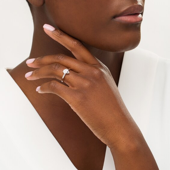 1/6 CT. T.W. Diamond Teardrop Promise Ring in Sterling Silver 1/6 CT. T.W. Diamond Teardrop Promise Ring in Sterling Silver