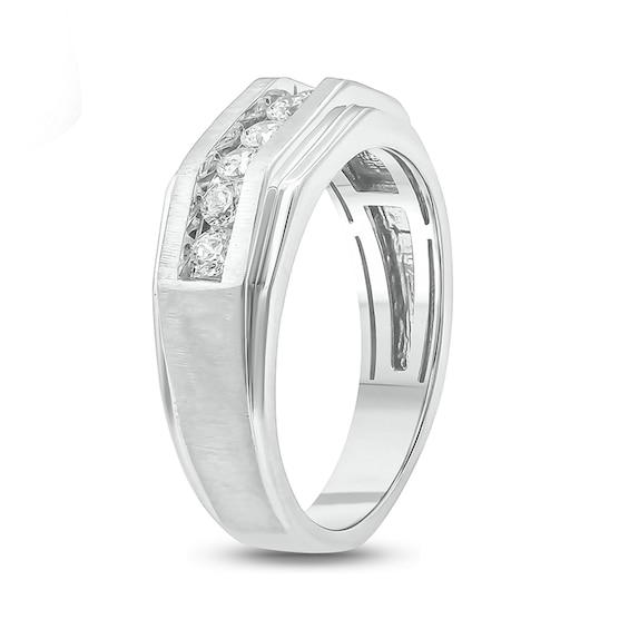 1/2 CT. T.w. Diamond Seven Stone Geometric Band in 10K White Gold