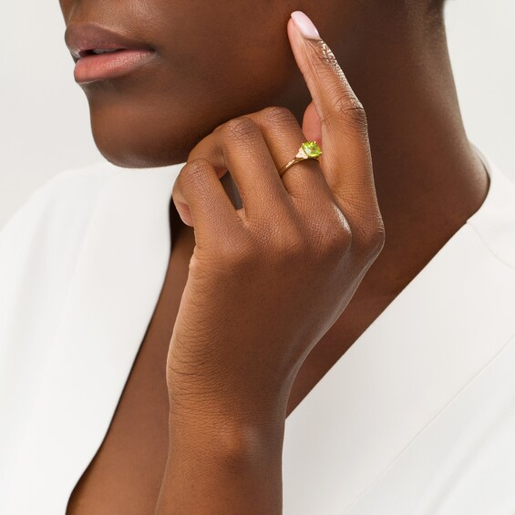 7.0mm Cushion-Cut Peridot and Diamond Accent Floral Tri-Sides Ring in 10K Gold