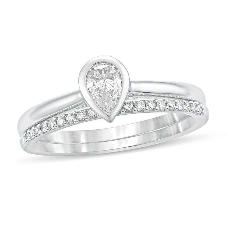 Main Image 1 of 3/8 CT. T.W. Pear-Shaped Diamond Bridal Set in 10K White Gold
