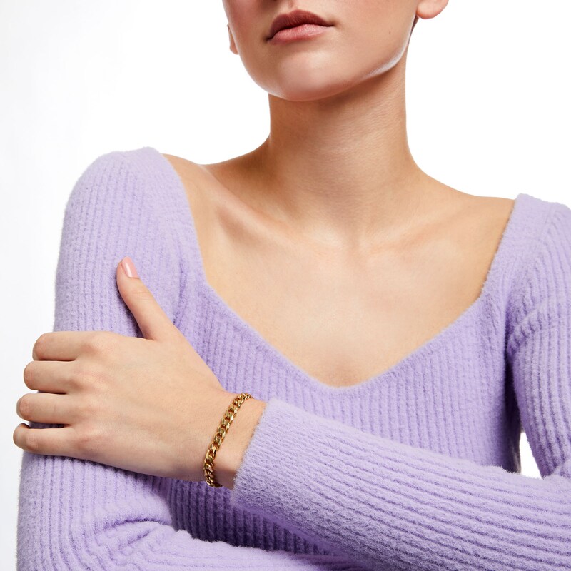 6.0mm Diamond-Cut Beveled Edge Solid Curb Chain Bracelet in 10K Gold - 8.0"