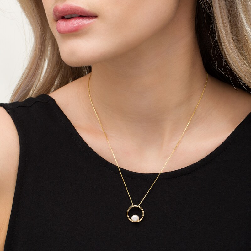 Main Image 2 of 5.0mm Button Freshwater Cultured Pearl Open Circle Pendant in 10K Gold