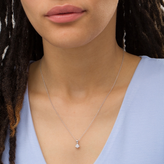 1/10 CT. Diamond Solitaire Pendant in 10K White Gold (J/I3)