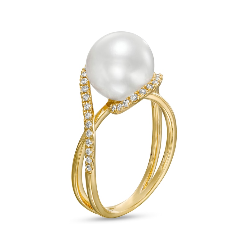 Main Image 3 of EFFY™ Collection Freshwater Cultured Pearl and 1/4 CT. T.W. Diamond Bypass Crossover Split Shank Ring in 14K Gold