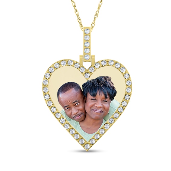 1 CT. T.w. Diamond Frame Engravable Photo Heart Pendant in 10K White, Yellow or Rose Gold (1 Image and 3 Lines)
