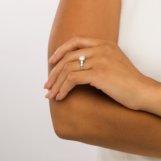 True Lab-Grown Diamonds by Vera Wang Love 2-1/2 CT. T.w. Five Stone Engagement Ring in 14K White Gold (F/Vs2)